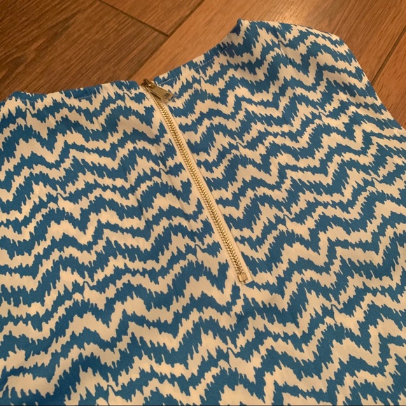 Ann Taylor blue and white tank size 4P GUC - Picture 4 of 4